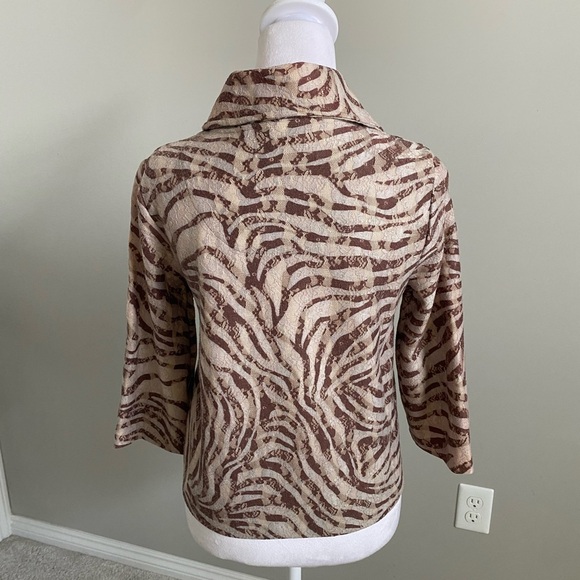 Chico’s Zebra Lace Zee Cardigan Sweater Brown/Cream Size 0= Size 4 - Picture 3 of 8